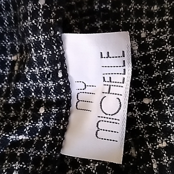 80s Tweed Vintage Skirt with Pleats and Pockets, can wear a Belt with the Skirt - Picture 7 of 8